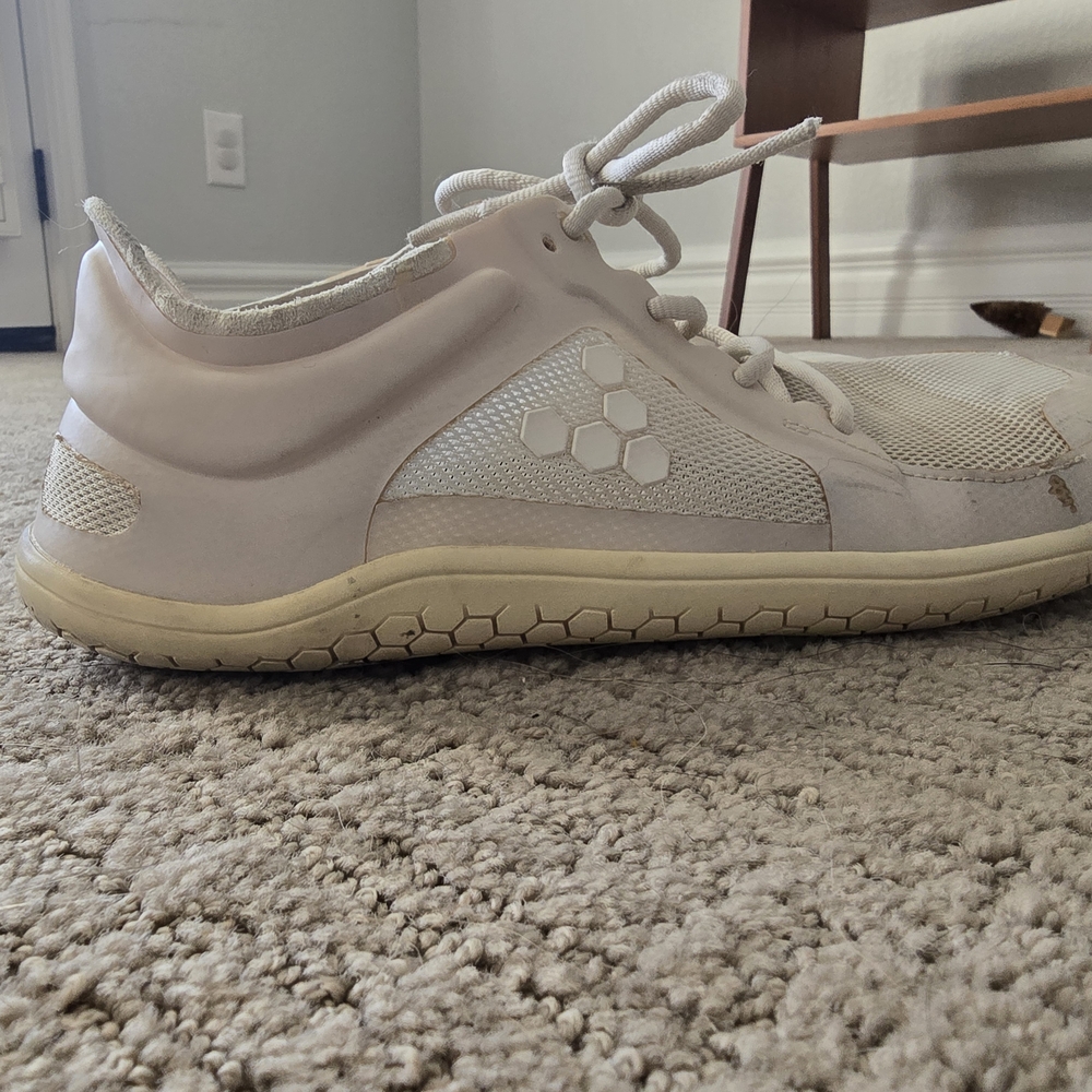 Vivo Barefoot White Beige Lightweight Sneakers